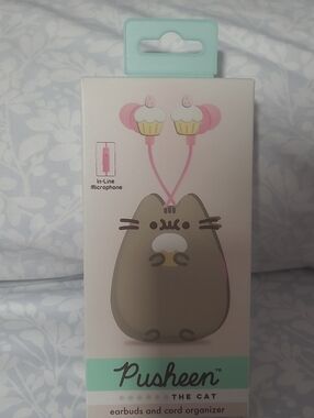 Pusheen Pink and Mint Cupcake Earbuds with Cord Organizer